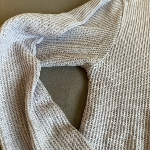 Double Zero brand waffle knit thermal crop lavender - Picture 4 of 4